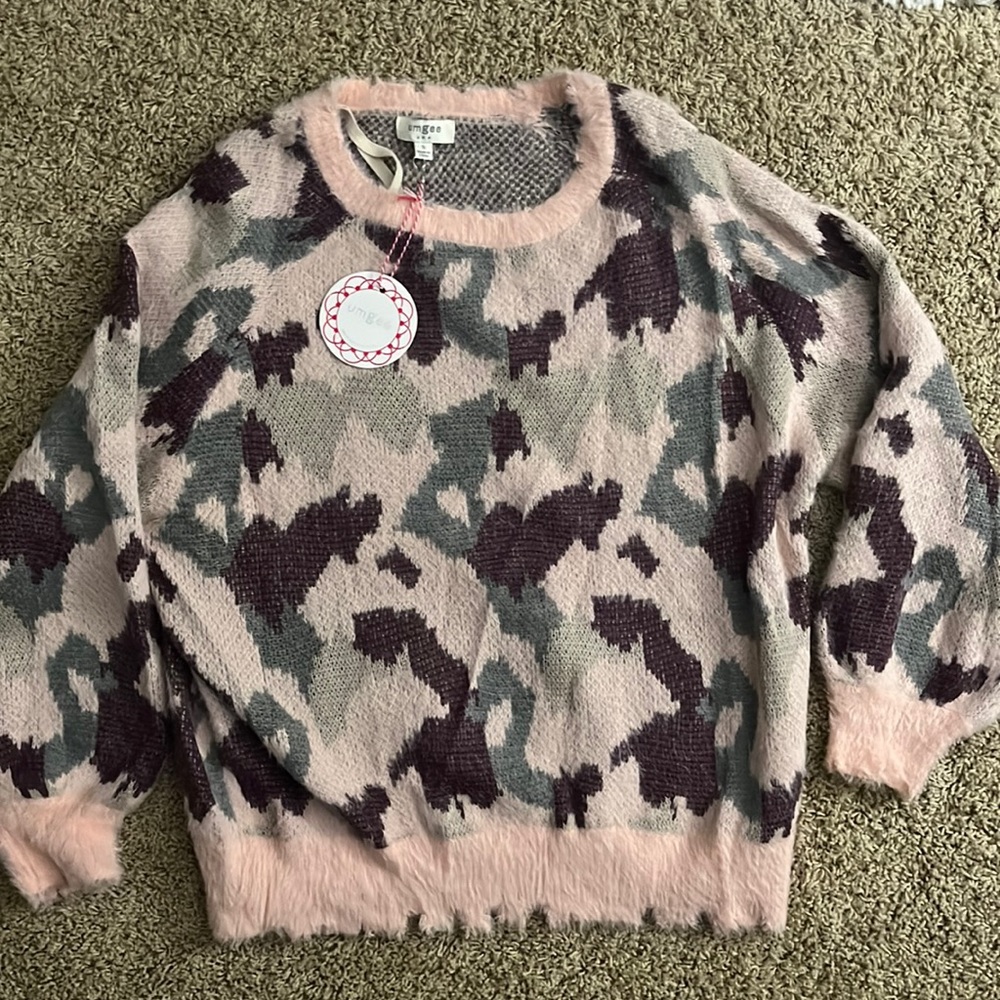 Brand new sweater